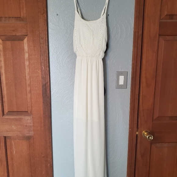 White women's dress - Picture 3 of 4